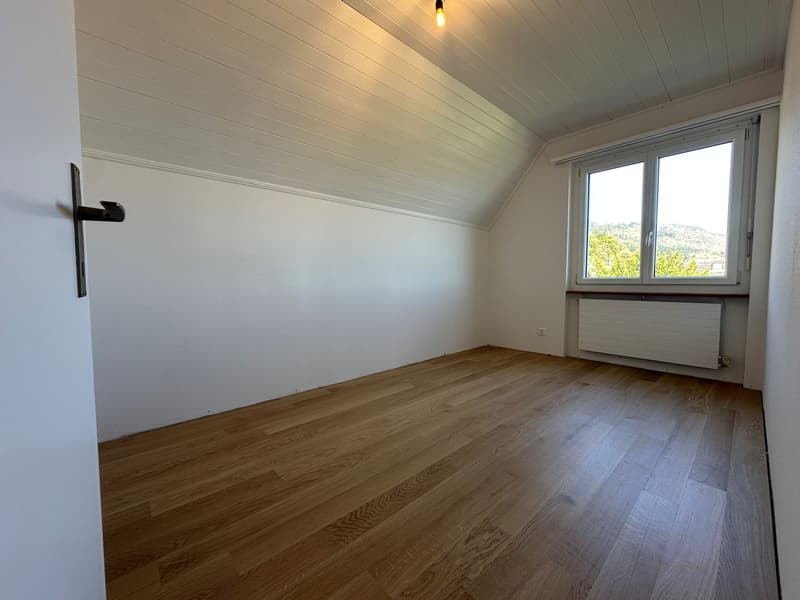 Charmante 5-Zimmer-Wohnung mit Panoramablick (9)