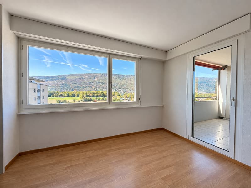 Sanierte helle 3.5-Zimmer-Wohnung mit Balkon und Seesicht (7)