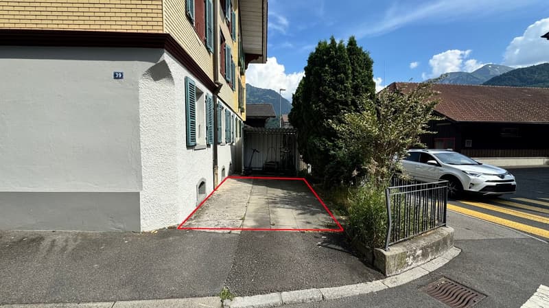 Parking extérieur à louer immédiatement (2)