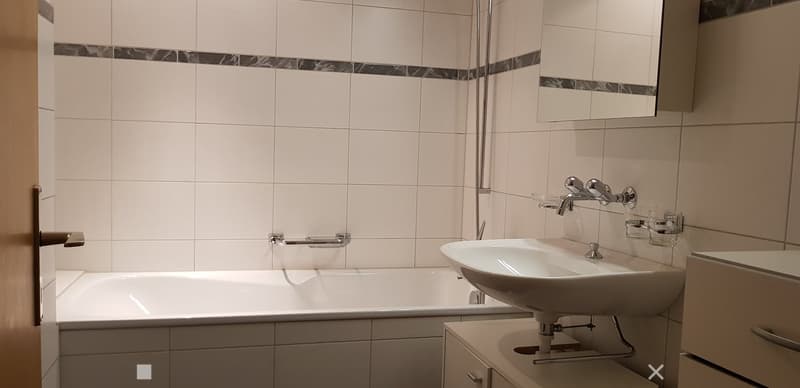 Charmante Wohnung mit Balkon direkt im Zentrum von Interlaken (4)