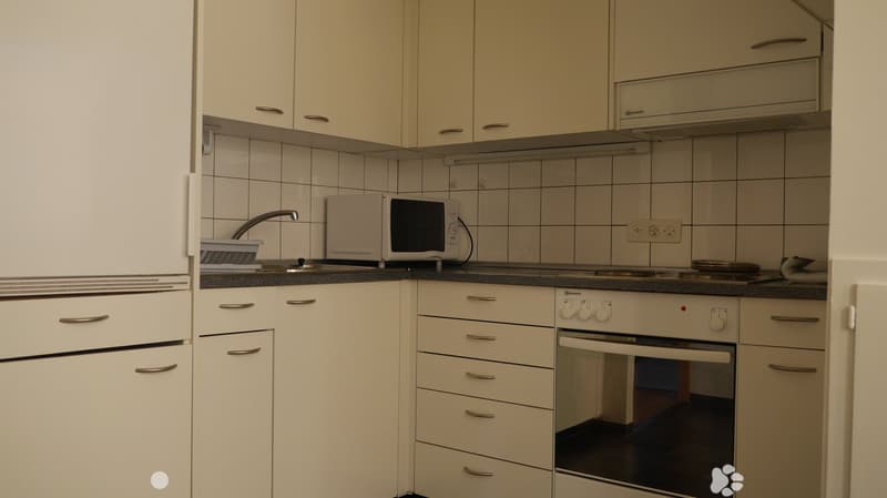 Charmante Wohnung mit Balkon direkt im Zentrum von Interlaken (3)