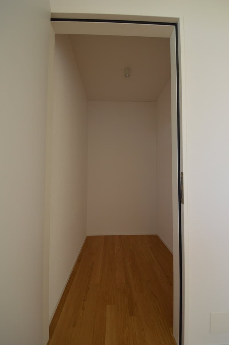 Vivere in modo moderno nel cuore di Worb – Edificio nuovo in posizione centrale (11)