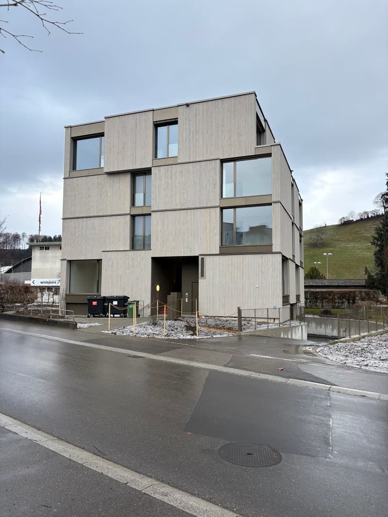 Modern living in the heart of Worb – New building in central location (2)