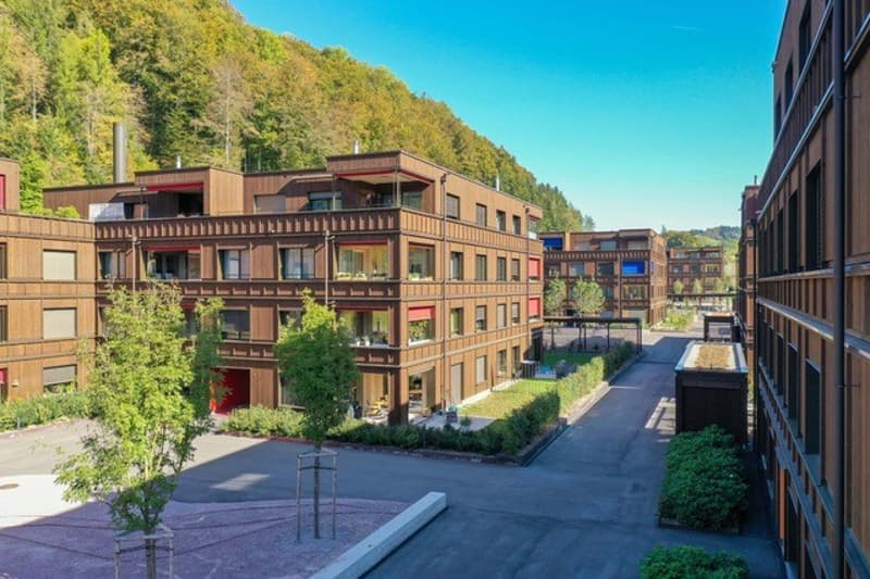 Hochwertige 3.5-Zimmer-Gartenwohnung im Eigentumsstandard (11)