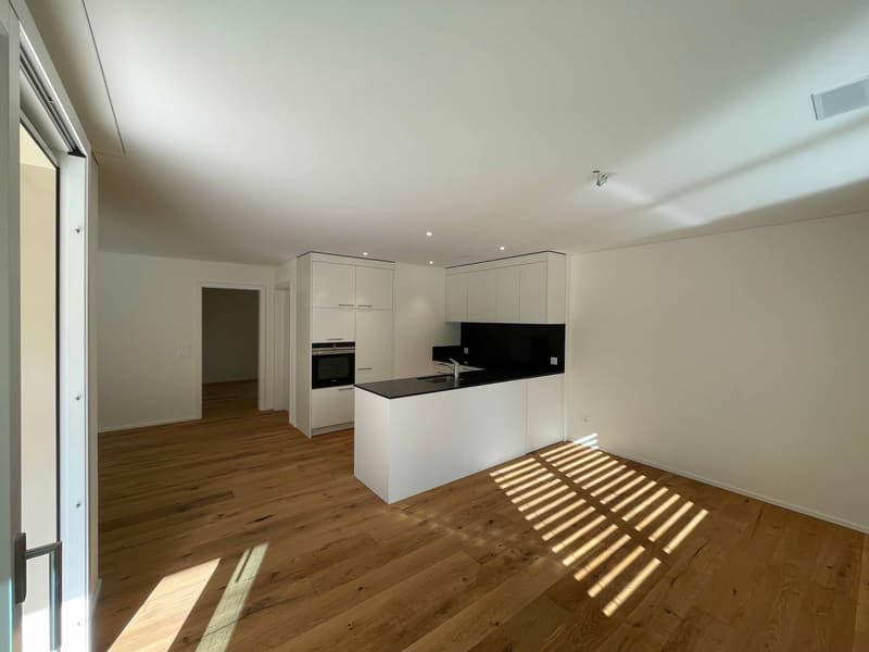 Hochwertige 3.5-Zimmer-Gartenwohnung im Eigentumsstandard (2)