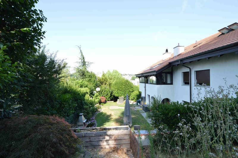 Wunderbare 3.5-Zimmer-Wohnung mit Garten (12)