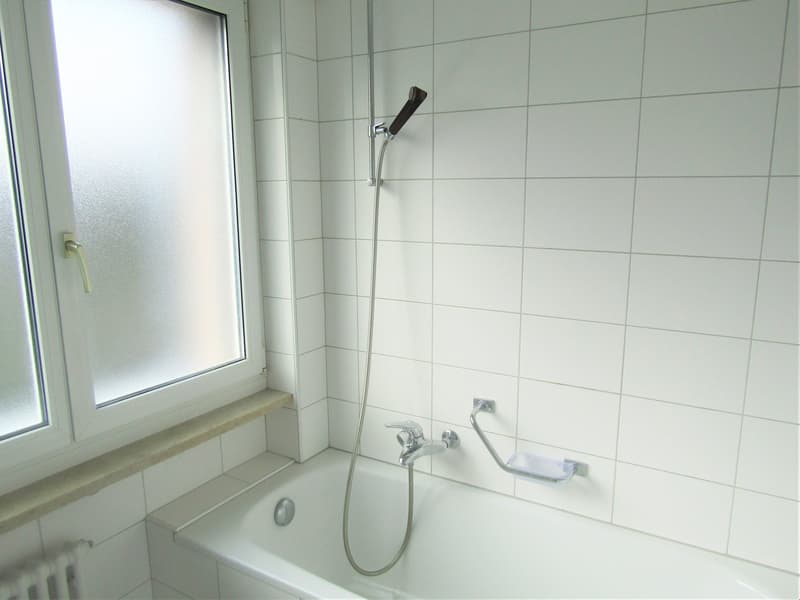 Bad mit Badewanne
