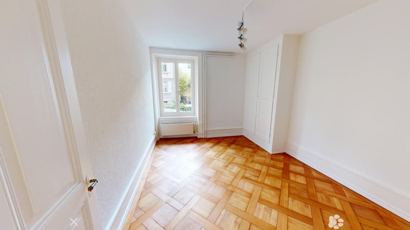 Charmante 3-Zimmer-Wohnung im Erdgeschoss in Biel/Bienne (2)