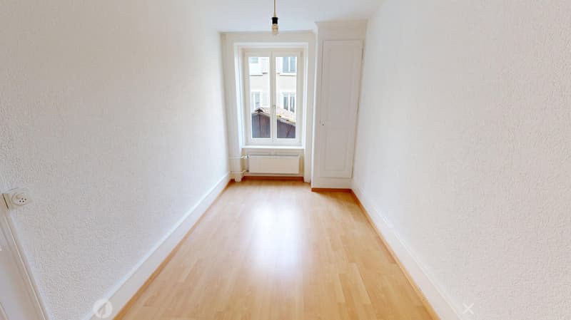 Charmante 3-Zimmer-Wohnung im Erdgeschoss in Biel/Bienne (4)