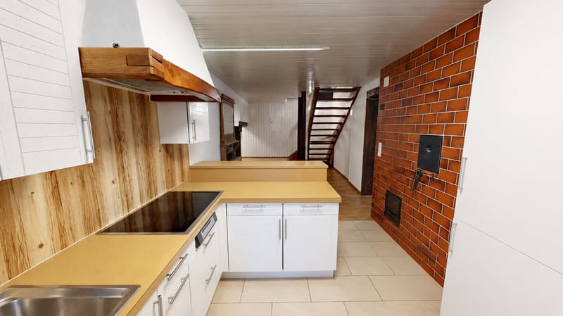Charmante 5-Zimmer-Maisonette-Wohnung in Leuzigen – Ruhig, familienfreundlich und stilvoll! (6)
