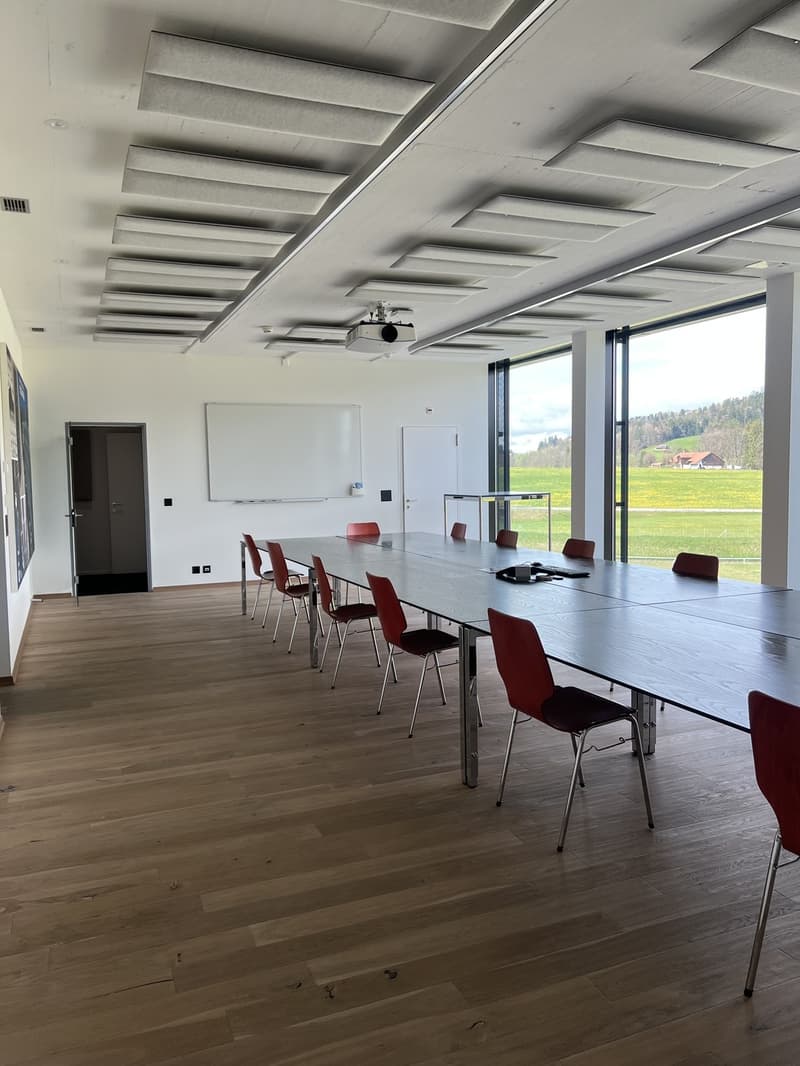 Administrative surface of approx. 420 m2 for rent in Bulle (4)