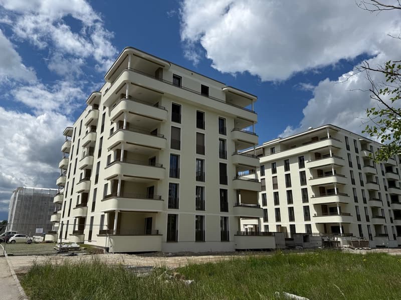 Appartamento nuovo di 2.5 locali al 4° piano con balcone (1)