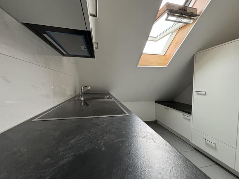 In affitto: duplex di 3,5 locali parzialmente ristrutturato - Affitto offerto! (4)