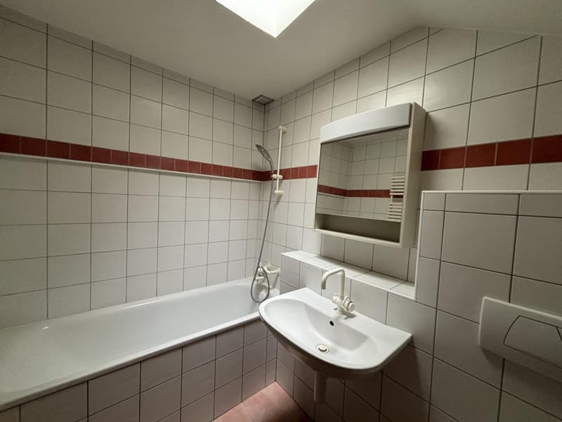 In affitto? Appartamento atipico di 2.5 locali in duplex a Saint-Aubin (5)