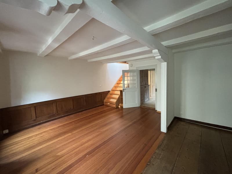 In affitto? Appartamento atipico di 2.5 locali in duplex a Saint-Aubin (2)