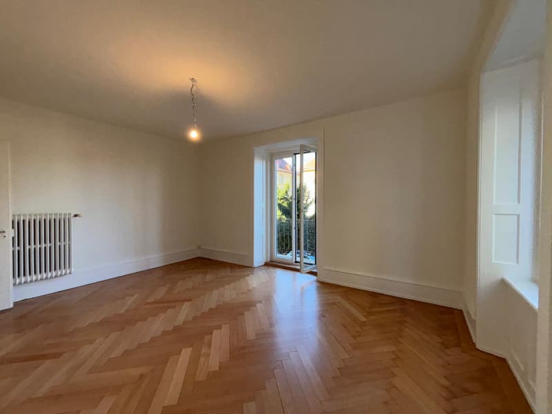 Ampio appartamento di 3.5 locali in un quartiere tranquillo ? 1° affitto gratuito (3)
