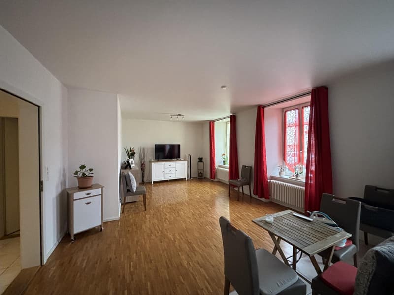 1° AFFITTO OFFERTO GRATUITAMENTE ! Bel appartamento di 3 locali a Fleurier (2)