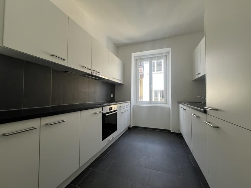 Delizioso appartamento di 3.5 locali al 3° piano a La Chaux-de-Fonds (3)
