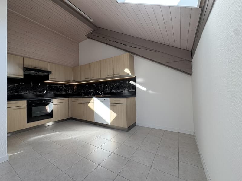 Large 4-room apartment with 115 m² and balcony ? La Sagne (2)
