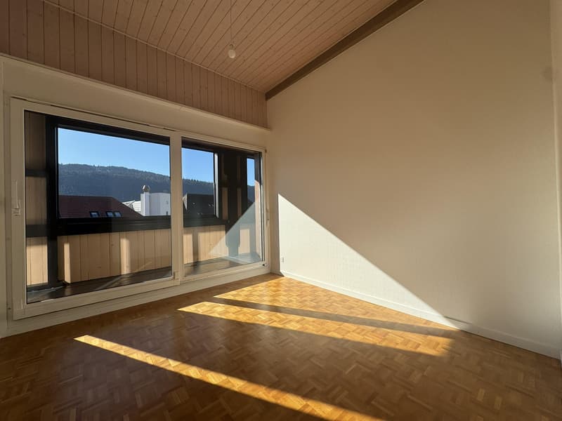 Large 4-room apartment with 115 m² and balcony ? La Sagne (5)