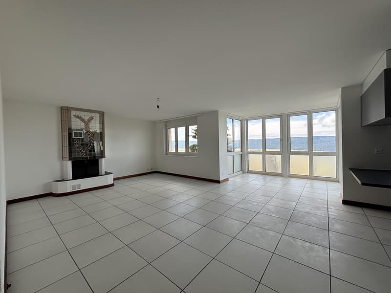 Magnificent 4.5-room apartment renovated for rent in Hauts-Geneveys (2)
