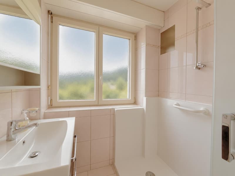 Charmant appartement de 4 pièces avec 2 balcons (10)
