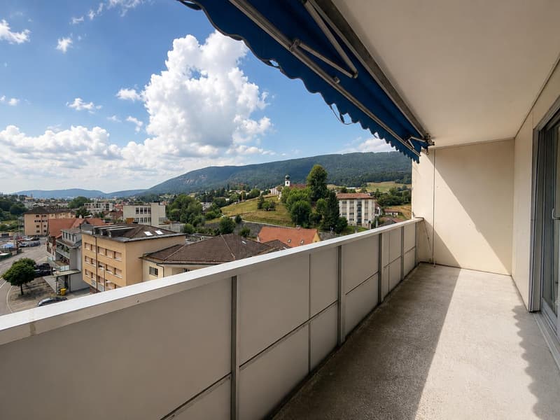 Charming 4-room apartment with 2 balconies (1)