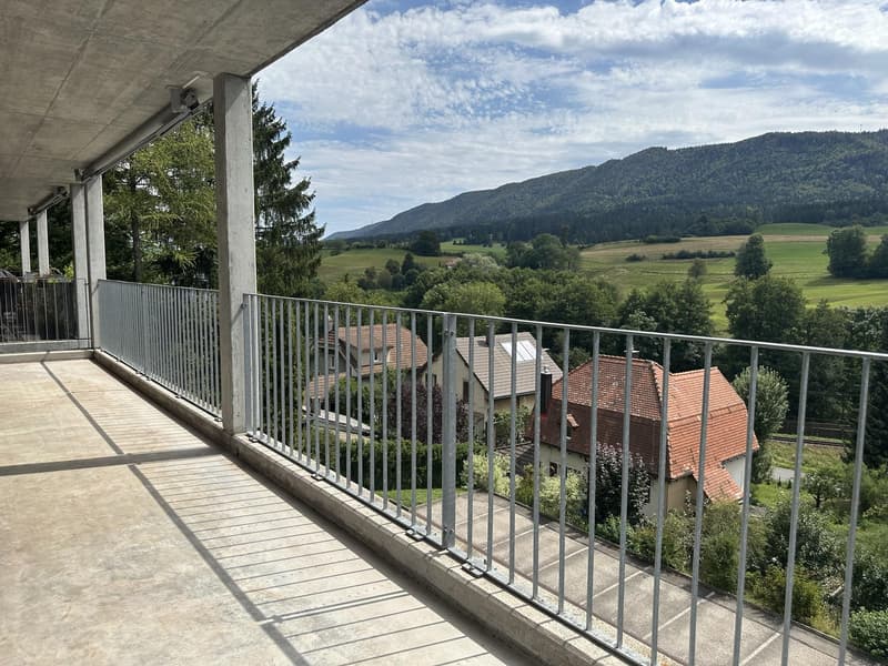 Schönes Apartment in Tavannes mit 5.5 Zimmern im Erdgeschoss (4)