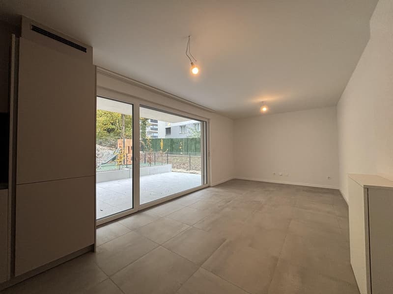 2190 - Studio neuf au rez-de-chaussée (2)