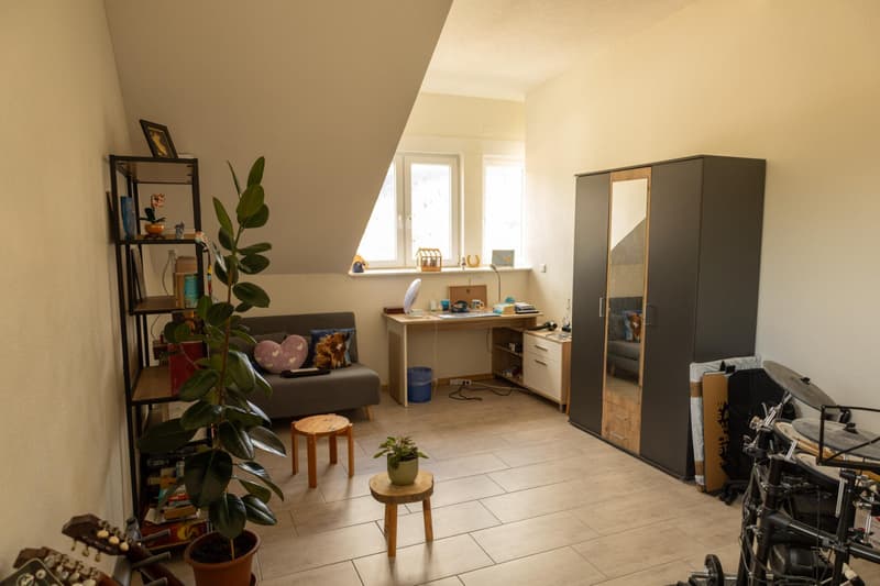 Appartement mansardé de 3,5 pièces à Couvet (5)
