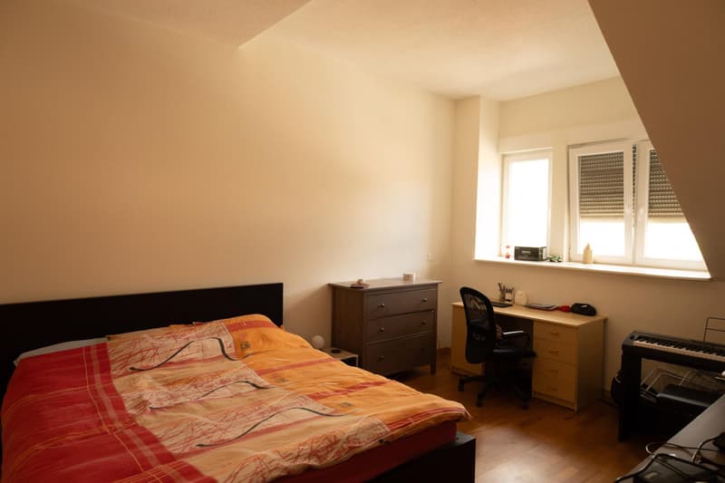 Appartement mansardé de 3,5 pièces à Couvet (4)
