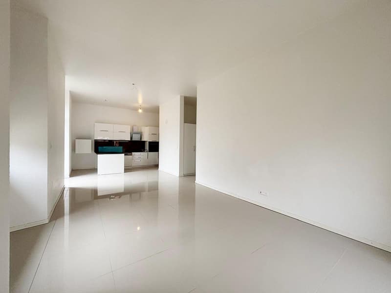 Appartement lumineux de 4 pièces à deux pas de la gare de Couvet (2)