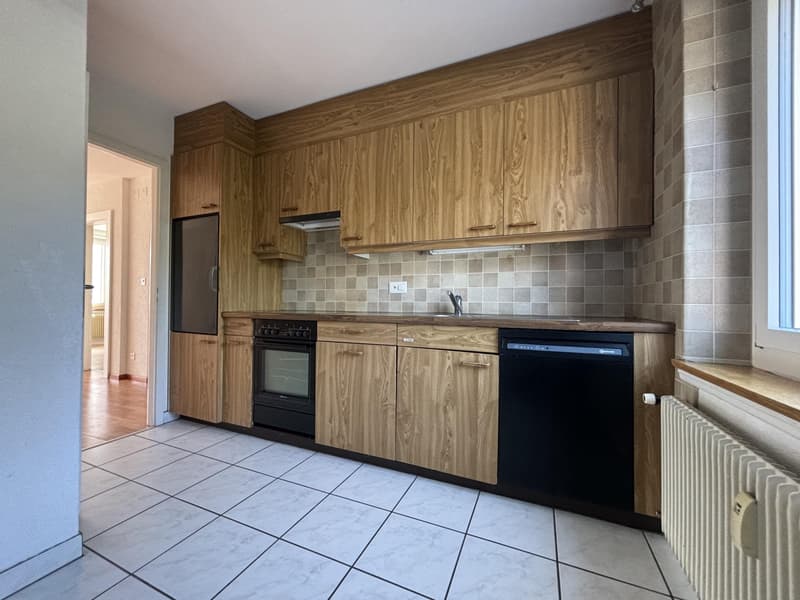 Nouvelle opportunité ! Bel appartement de 4 pièces au coeur de Tavannes (5)