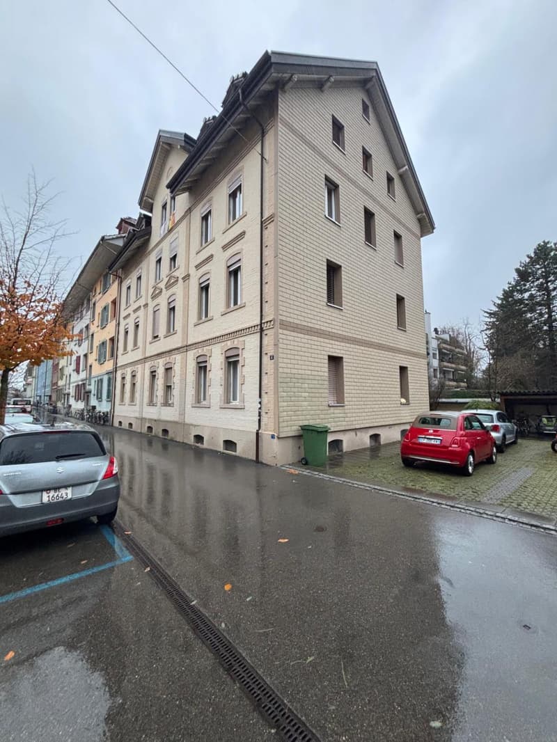 Appartement 3 pièces rénové avec cachet à louer ? Bienne (7)