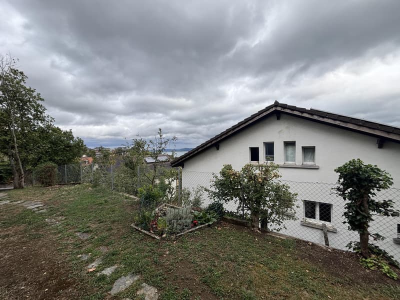 Appartement rénové de 4 pièces au rez-de-chaussée (9)