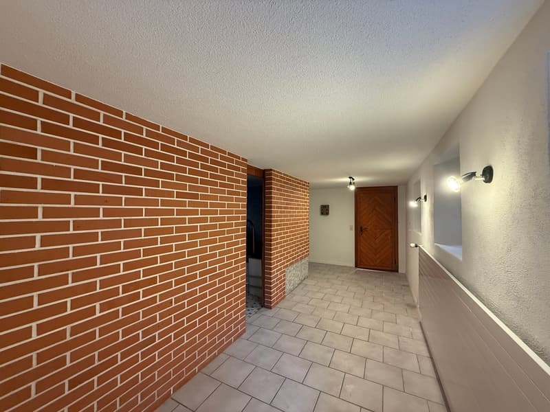 Ufficio in affitto – Quartiere tranquillo a Biel (5)
