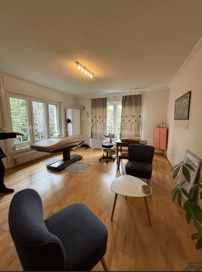 Ufficio in affitto – Quartiere tranquillo a Biel (3)