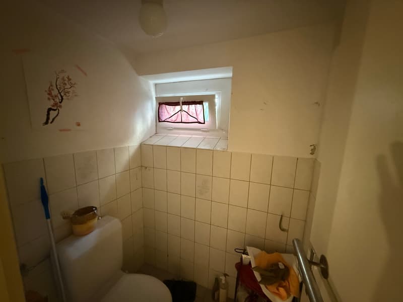 Ufficio in affitto – Quartiere tranquillo a Biel (7)