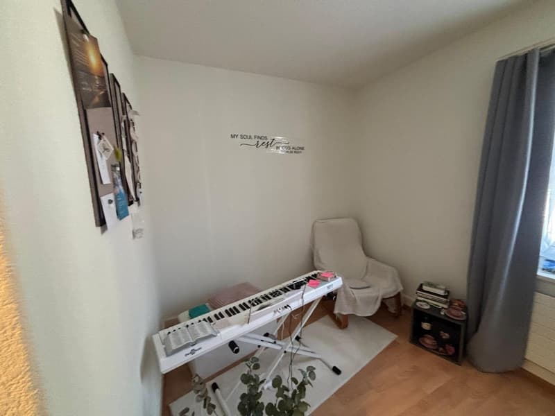 Sonnige 3-Zi-Whg an erhöhter Lage in Pieterlen (6)