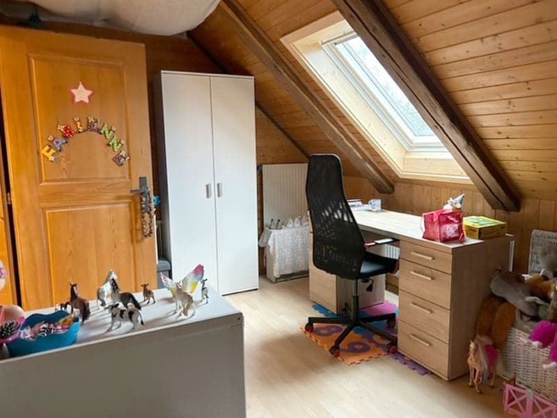 Charmante 3.5 Zimmer-Dachwohnung mit viel Cachet (9)