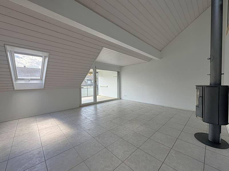 Attractive and centrally located attic apartment with gallery (2)