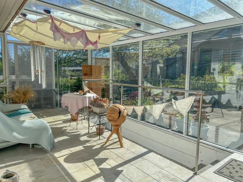 spacious residential oasis in the green (7)