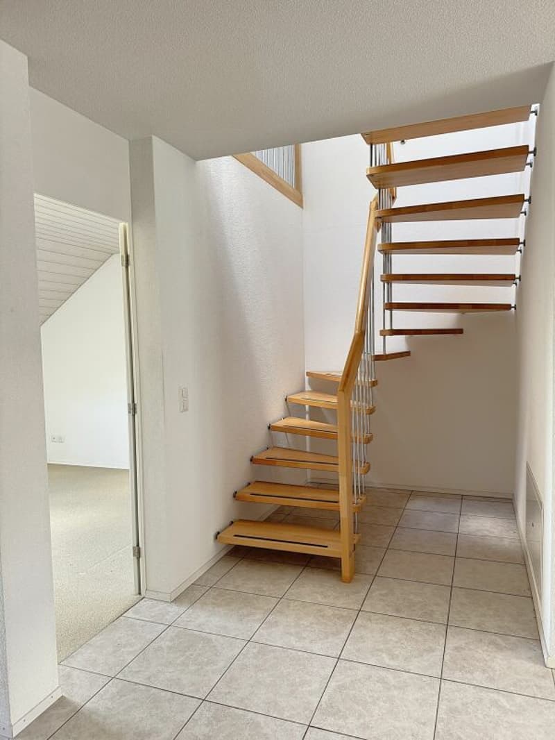 Attraktive und zentral gelegene Dachwohnung mit Galerie (10)