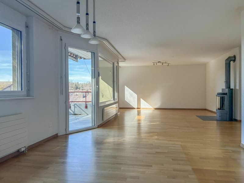 4.5 Zimmer Wohnung - grosszügig und zentral (2)