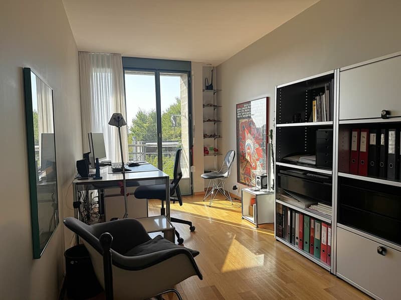 Zeitlose Architektur trifft auf überraschende Wohnqualität (13)