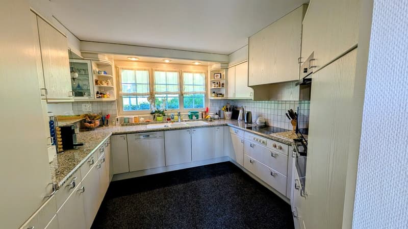 Dreamy country house villa with a wonderful view (23)