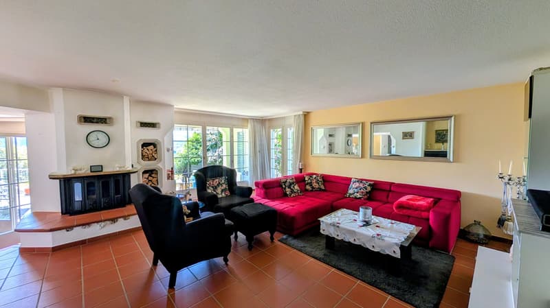 Dreamy country house villa with a wonderful view (14)