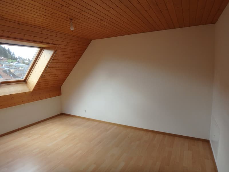 Gepflegt, mit offener Wohnküche (5)