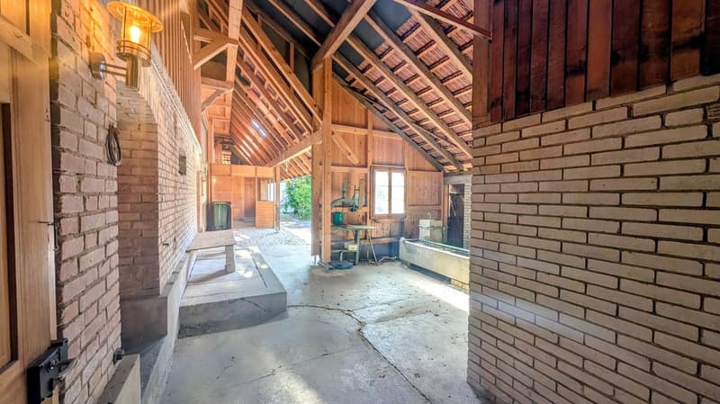 Charmantes, historisches Bauernhaus mit grossem Garten, Stallung und eigener Quelle in Lotzwil (14)