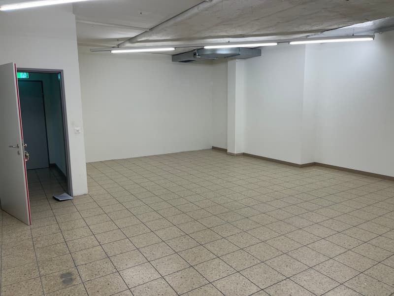 Lagerfläche 50 m² – ideal für Onlinehandel (4)